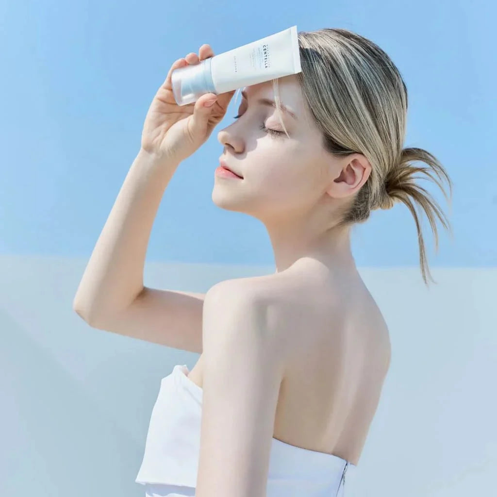 SKIN1004 – Madagascar Centella Hyalu-Cica Water-Fit Sun Serum SPF50+